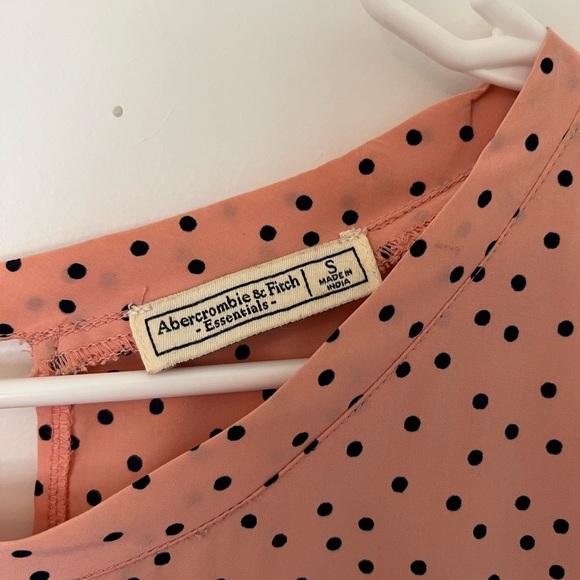 Abercrombie and Fitch Pink Polka Dot Blouse - Picture 2 of 4